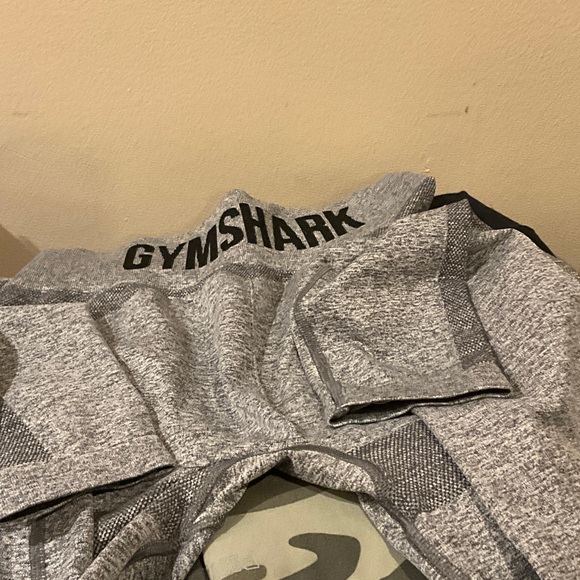 Gymshark Kids Charcoal Leggings - Picture 4 of 5